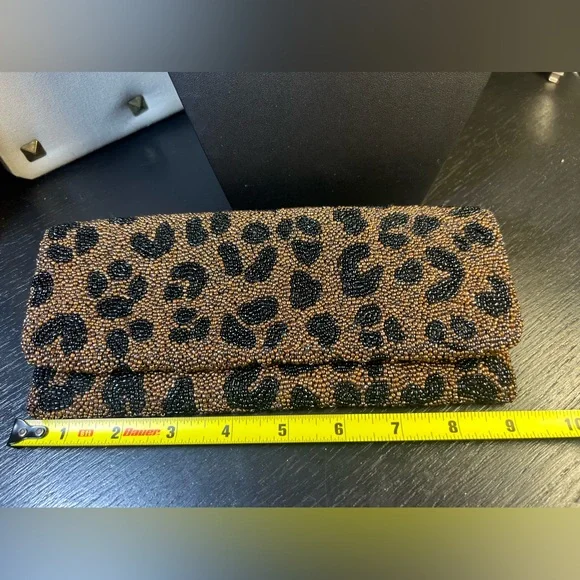 Stunning Vintage Leopard Print Beaded Clutch by Moyna - Picture 10 of 12